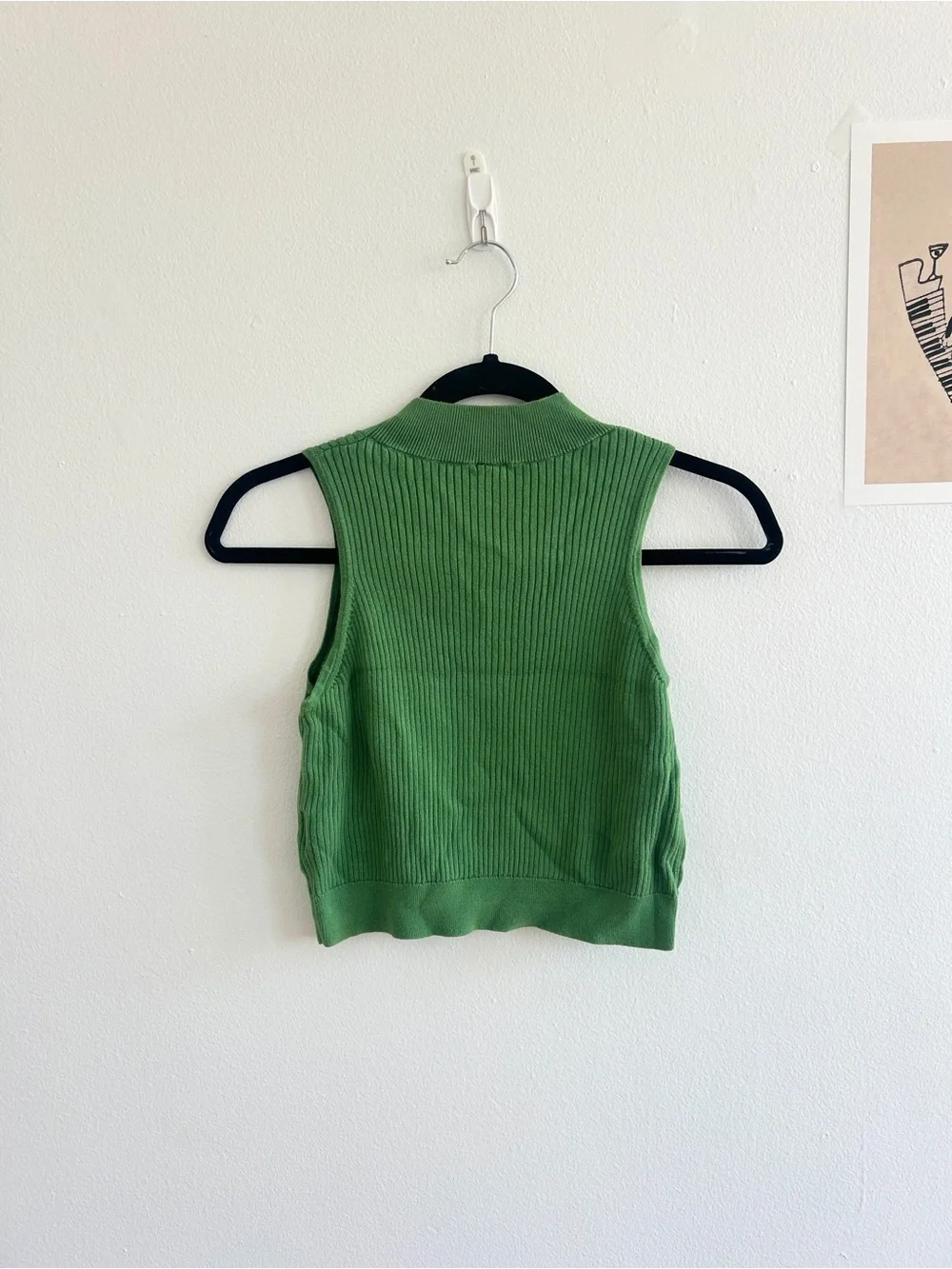 Uniqlo Ribbed Mock Neck Tank Top - Picture 2 of 3